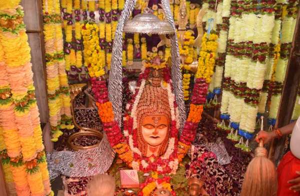 जय शिवशंकर, जय गंगाधर, करुणाकर करतार हरे