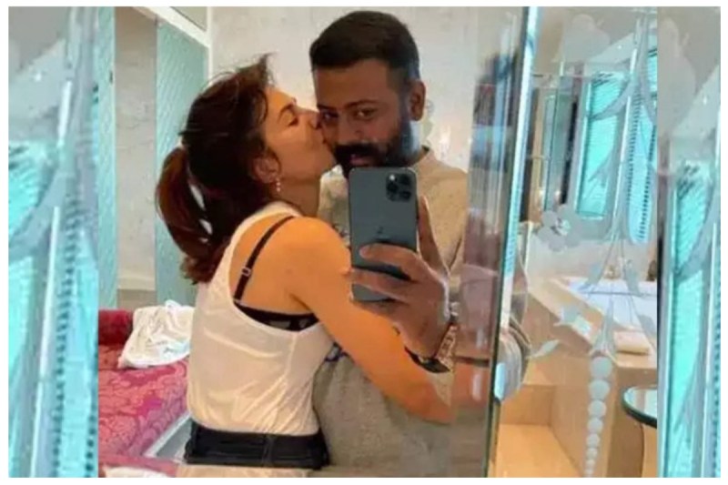 jacqueline fernandez contacted by conman sukesh chandrasekhar 