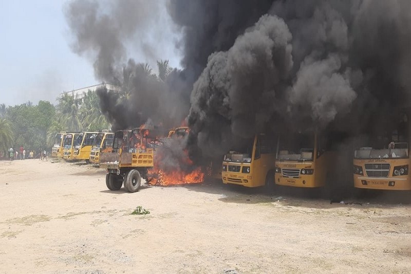 छात्रा आत्महत्या मामला: पोस्टमॉर्टम टीम में अपनी पसंद के डॉक्टर को शामिल कराने की अर्जी SC ने ठुकराई