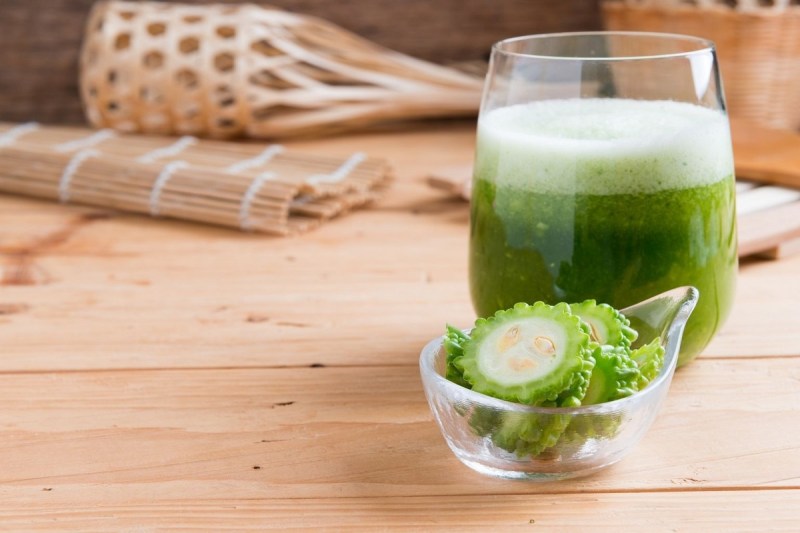 Karela Juice Benefits: कड़वे करेले के जूस में छिपे है सेहत के अनगनित फायदे, कई समस्याओं को दूर करने में होता है फायेदमंद