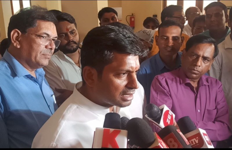 कांग्रेस-भाजपा हैं माइनिंग लूट के हिस्सेदार, इन्हीं के इशारे पर काम करते हैं माइनिंग माफिया