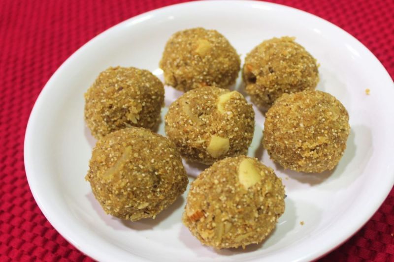 Fenugreek Seeds Laddu: वजन कम करने से लेकर ब्लड शुगर कंट्रोल करने में फायदेमंद होता है मेथी का लड्डू , जानें इसके अन्य फायदे