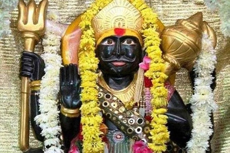 sawan shaniwar, shaniwar ke upay, shani sade sati upay, shani dhaiya ke upay, shani dev, shani sade sati, shani dhaiya,