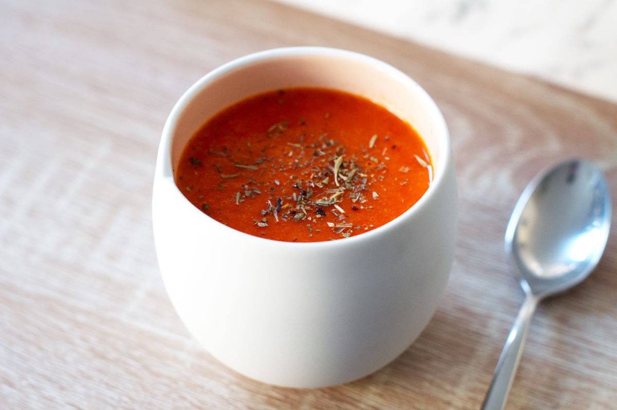 Tomato Soup Benefits: टमाटर सूप पीने के है जबरदस्त फायदे, जिसे जानकर आप भी हो जाएंगे हैरान