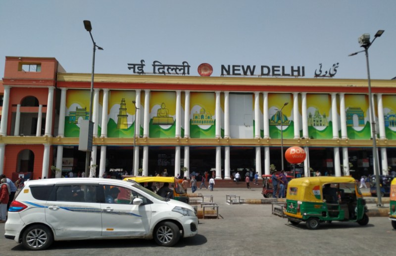 woman gang raped at new delhi railway station