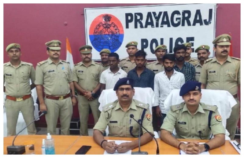 प्रेमिका का डिमांड पूरा करने में लिए आशिक बने लुटेरे, राह चलती महिलाओं को बनाते थे निशाना, ऐसे हुआ खुलासा