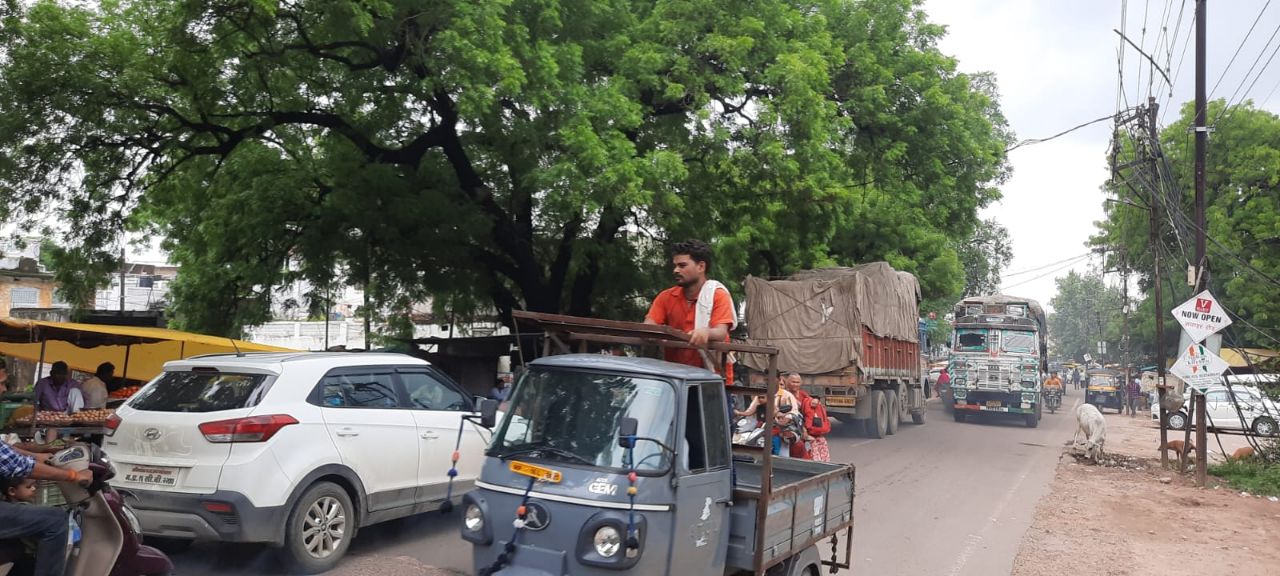 बस स्टैण्ड से महोबा नाके तक ज्यादा परेशानी