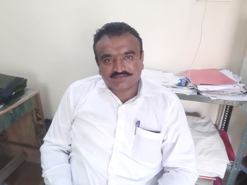 दुश्मन पर तानी थी बंदूक, अब चला रहे कलम