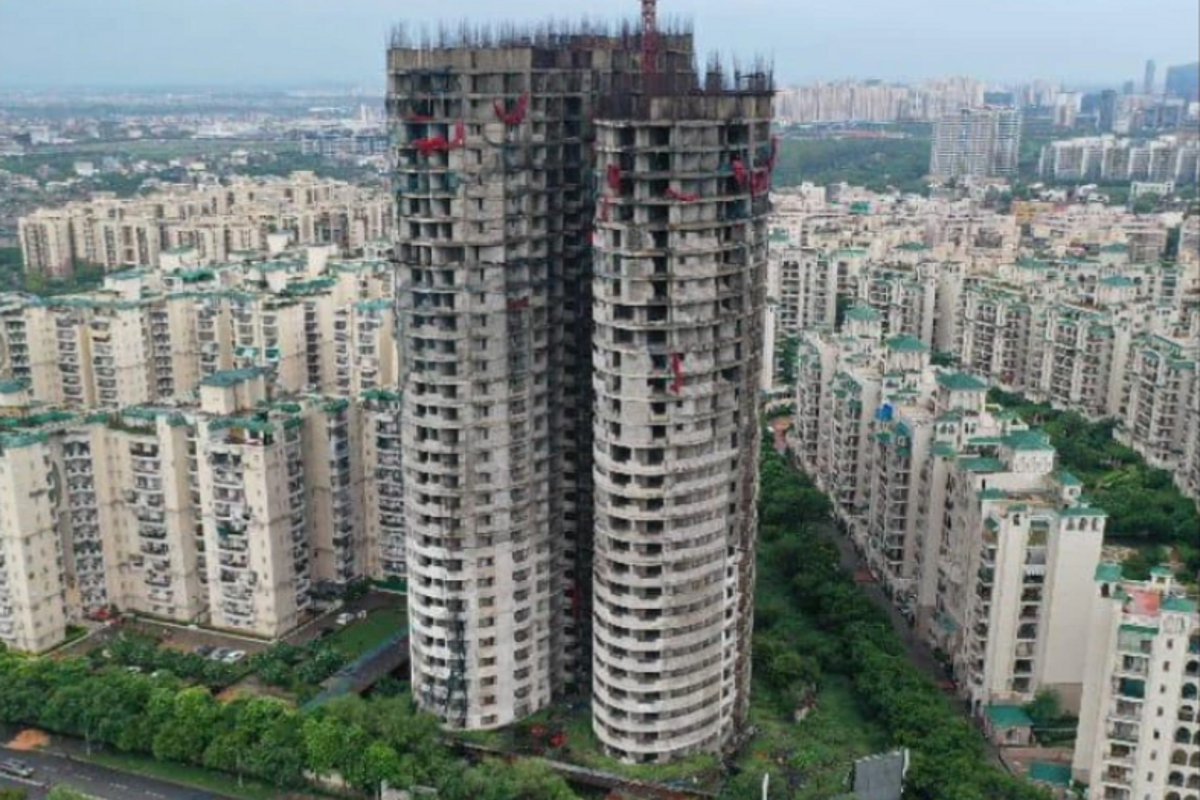 police-fire-brigade-and-ndrf-team-will-be-deployed-before-supertech-twin-tower-demolished-in-noida.jpg