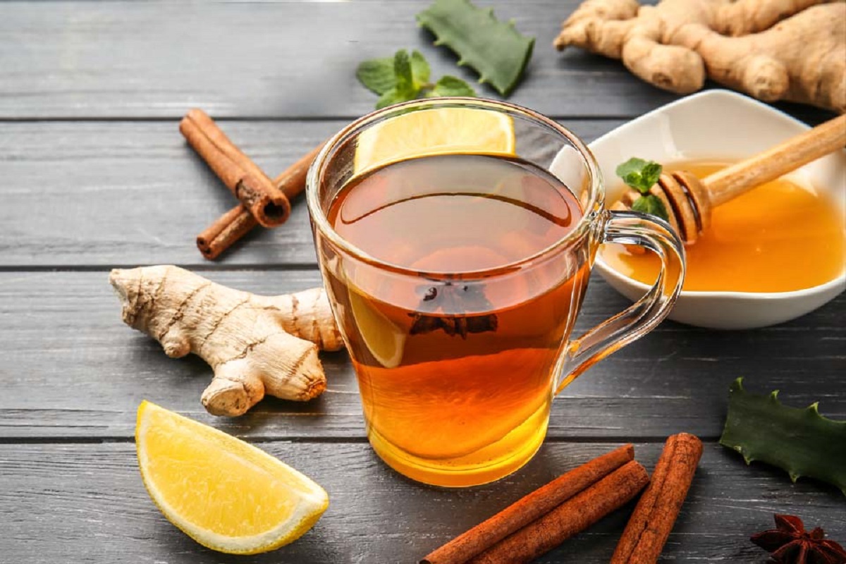 Herbal Tea Benefits: मानसून में सर्दी-जुकाम और निमोनिया जैसी बीमारियों से बचने के लिए पिएं ये 4 आयुर्वेदिक चाय