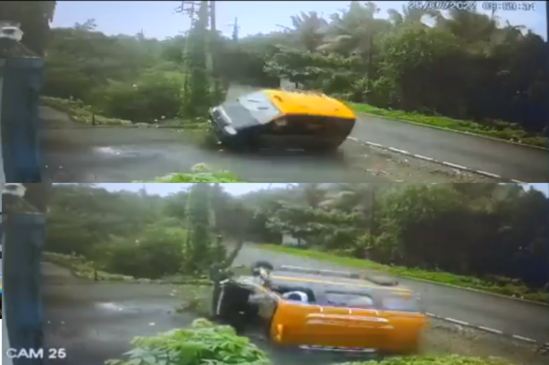 Horrific School Van road accident caught on camera