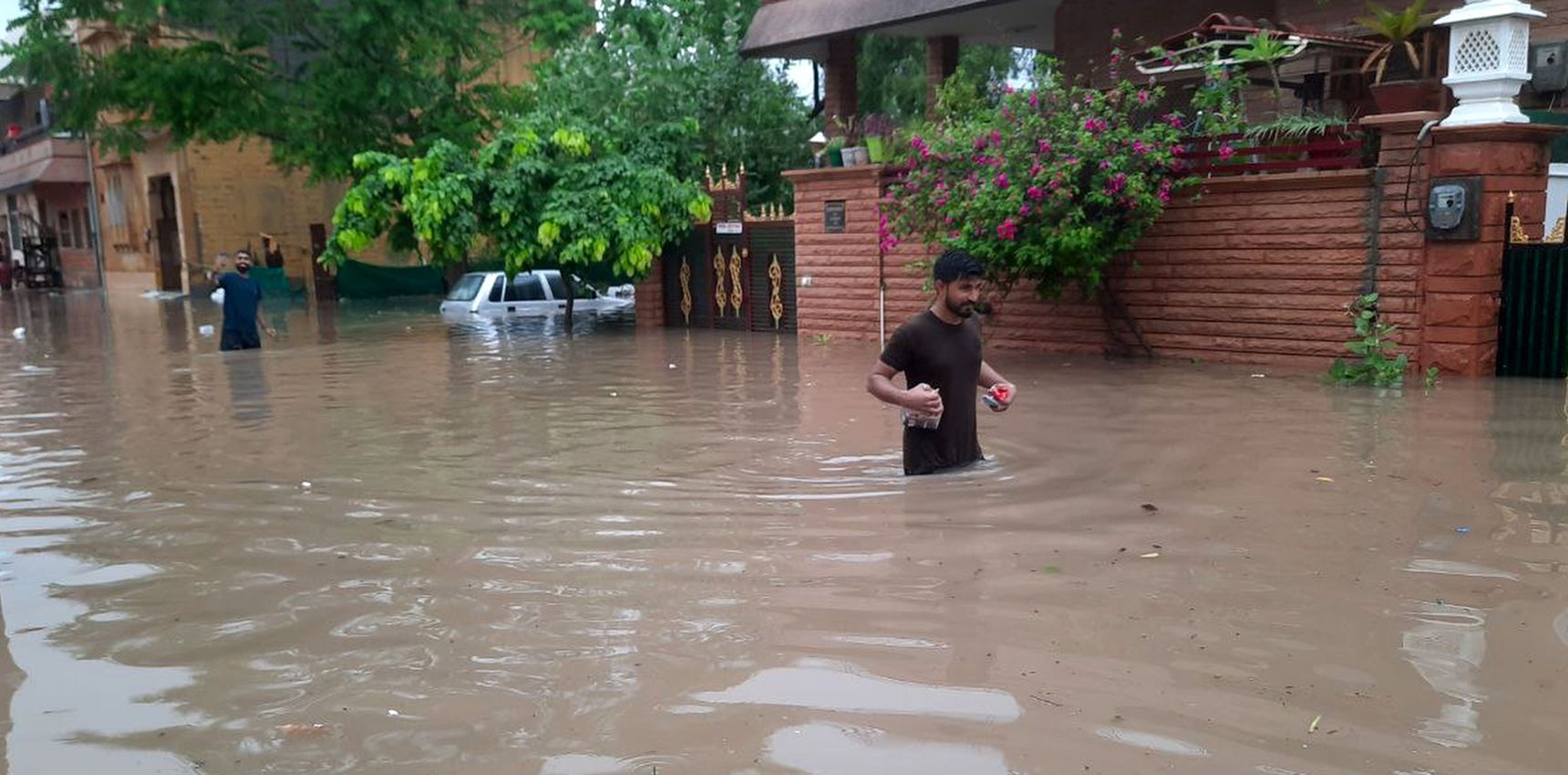 Rain waterlogged: नासूर बना जलभराव, पलायन करने को मजबूर लोग