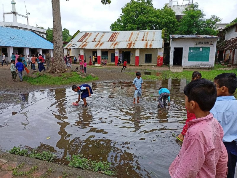Mid-day meal: Mid-day meal did not reach the school, children were suffering from hunger