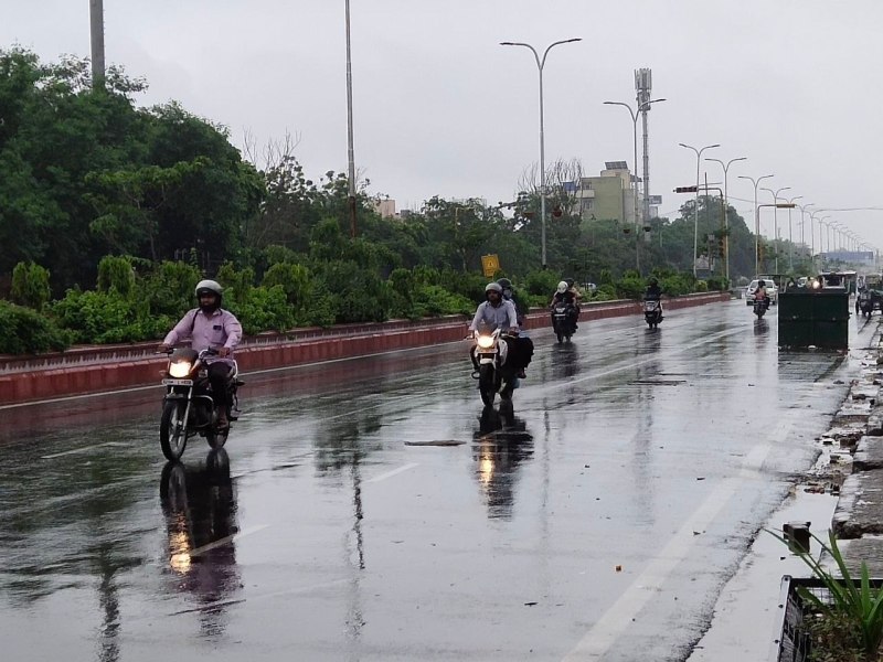 मानूसन मेहरबान : जयपुर में हल्की बारिश का दौर जारी, बूंदों से हर्षित हुए लोगों का मन