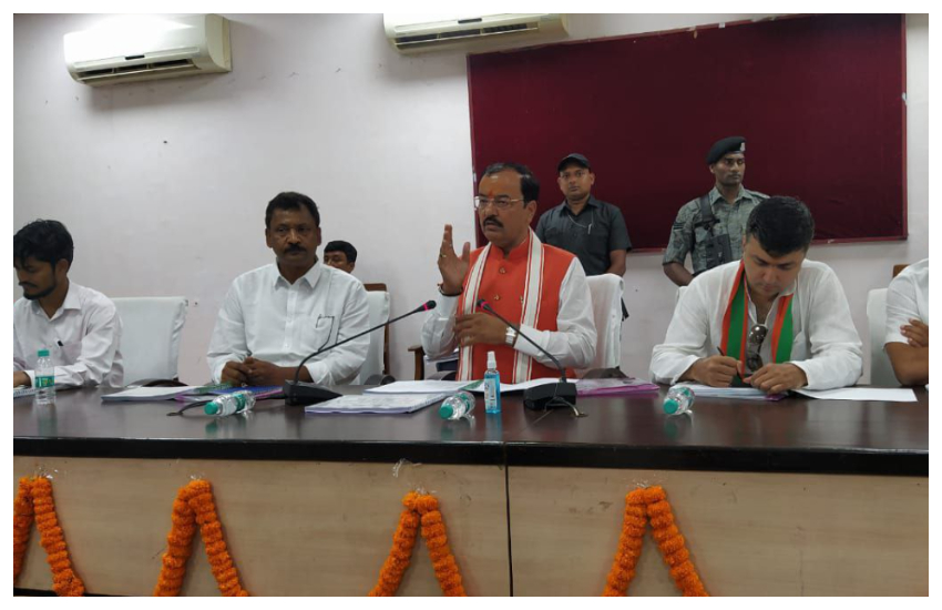 हर घर तिरंगा कार्यक्रम का व्यापक प्रचार-प्रसार करते हुए सभी लोगो को जोडे़- केशव प्रसाद मौर्य