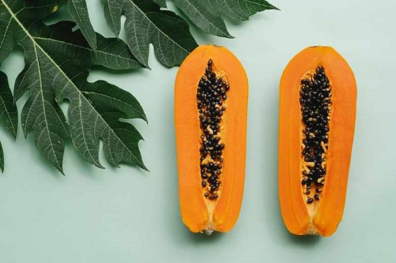 Fruits For Platelets: प्लेटलेट्स बढ़ाने के लिए अपनी डाइट में जरूर करें इन फलों का शामिल, नही होगी प्लेटलेट्स की कमी