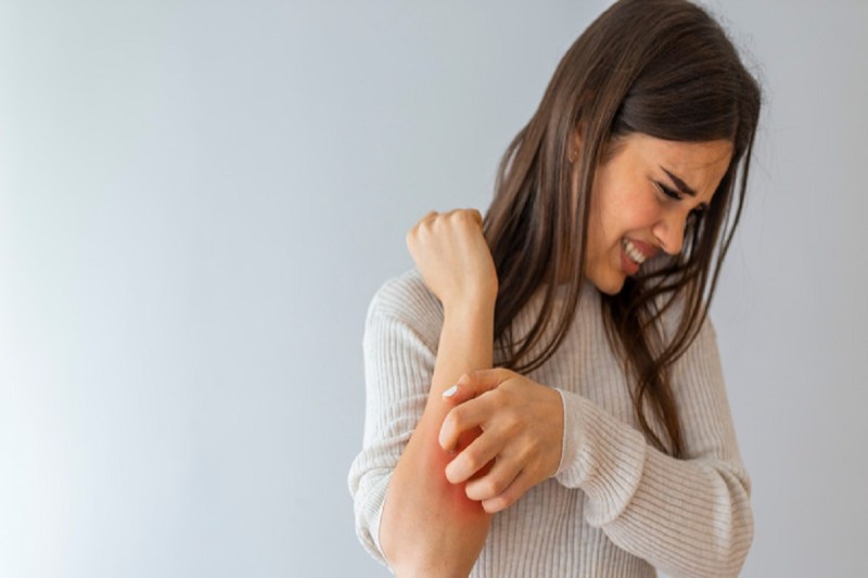 Home Remedies For Itching: बारिश के मौसम में होने वाली खुजली से है परेशान, तो तुरंत राहत पाने के अपनाएं ये घरेलू उपचार