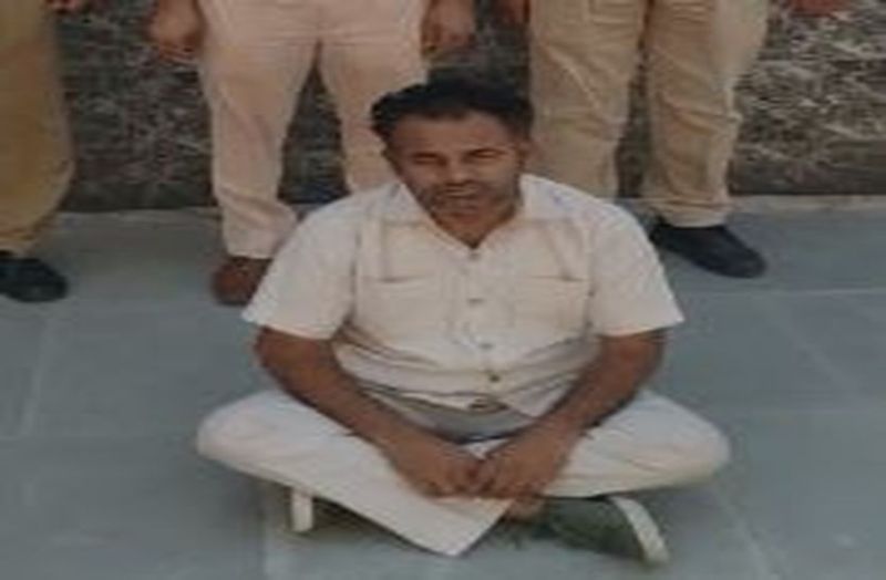 100 करोड़ का ठग, दिल्ली में नाम बदलकर बेच रहा था काजू बादाम