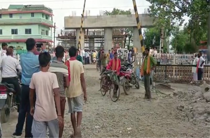 Khurai Railway Gate opened after 57 days, people will have convenience