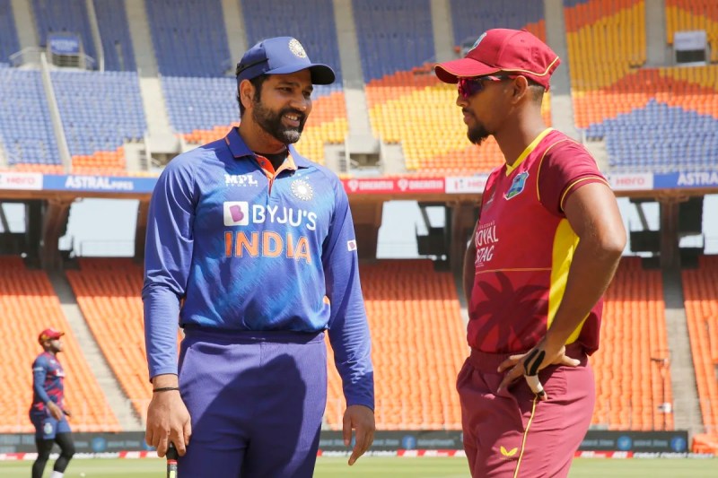 ind vs wi 2nd t20 delayed 2 hours start at 10pm luggage issues
