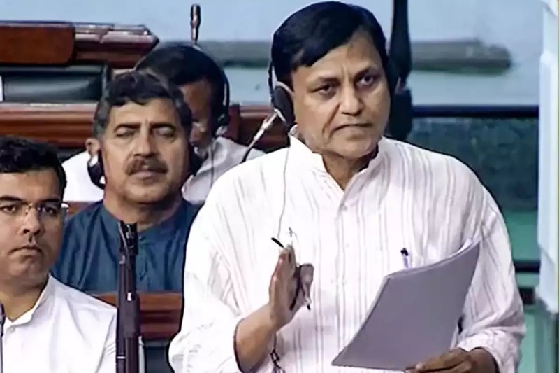 81 Chinese nationals given 'Leave India Notice' from 2019-2021, Minister of State for Home Affairs Nityanand Rai informed Lok Sabha