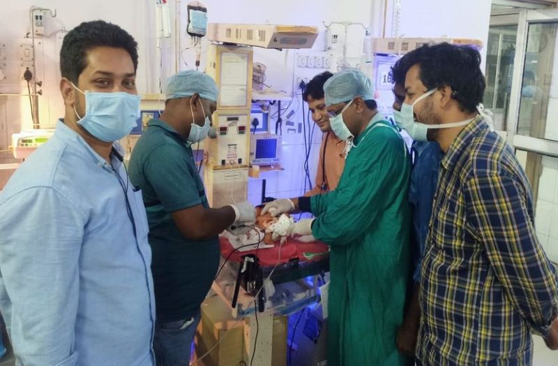 पीलिया से पीला पडऩे लगा था नौनिहाल, चिकित्सक ने खुद खून देकर बचाई जान