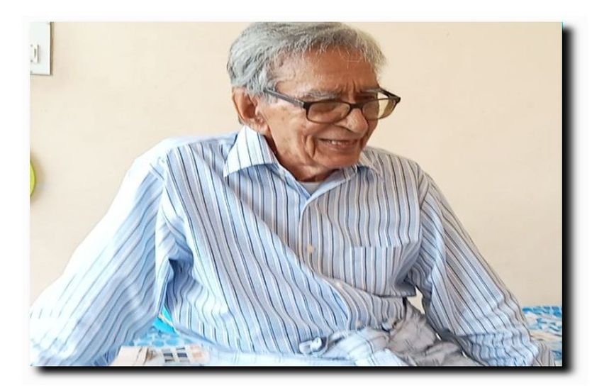 प्रसिद्ध गणितज्ञ डॉ.घासीराम वर्मा ने बताया सेहत का राज : हमेशा खुश रहें, दूसरों की मदद करें