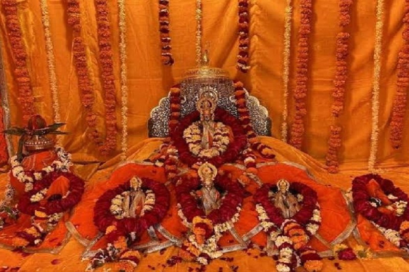अयोध्या में रामलला की मूर्ति स्थापना में अर्पित करेंगे 500 नदियों का जल, कौन हैं जानें