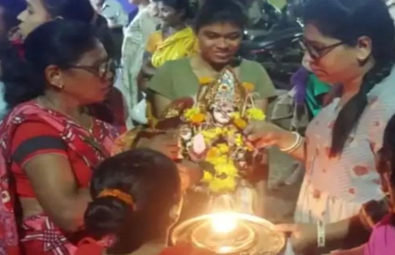 Surat/ कृत्रिम तालाबों में 8177 दशा मां की प्रतिमाओं का विसर्जन