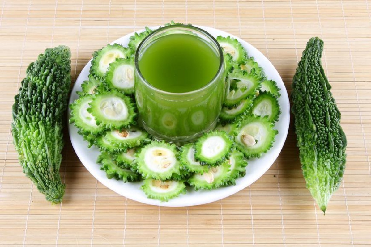 Drinks For Diabetes: डायबिटीज के मरीजों के लिए वरदान है ये ड्रिंक्स, ब्लड शुगर लेवल को कंट्रोल करने में होता है सहायक