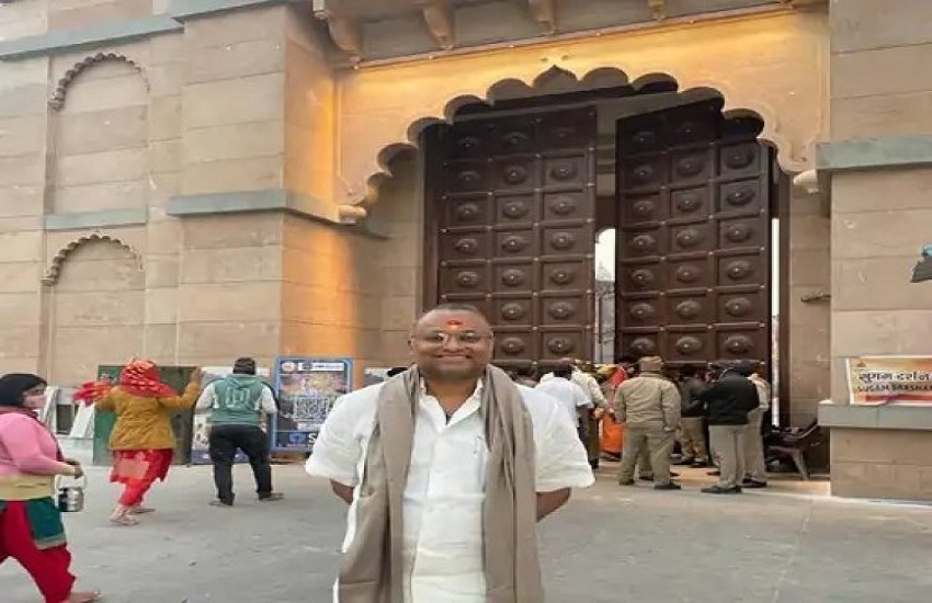 श्री काशी विश्वनाथ धाम में कांग्रेस नेता कार्ति चिदंबरम