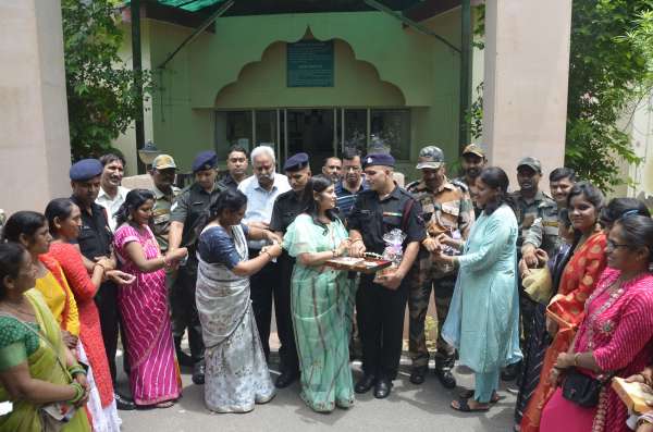 रक्षकों की राखी 