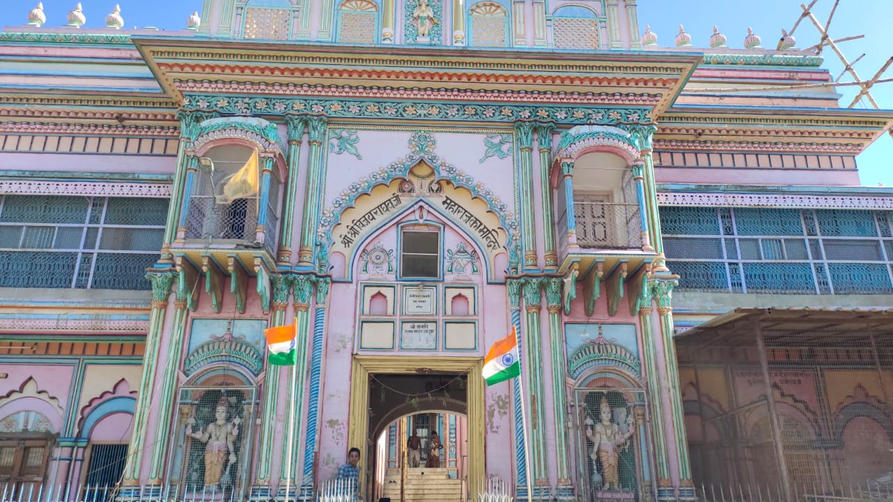 अयोध्या के 8000 मंदिरों में फहराया जाएगा तिरंगा झंडा, 20000 साधु-संत होंगे शामिल