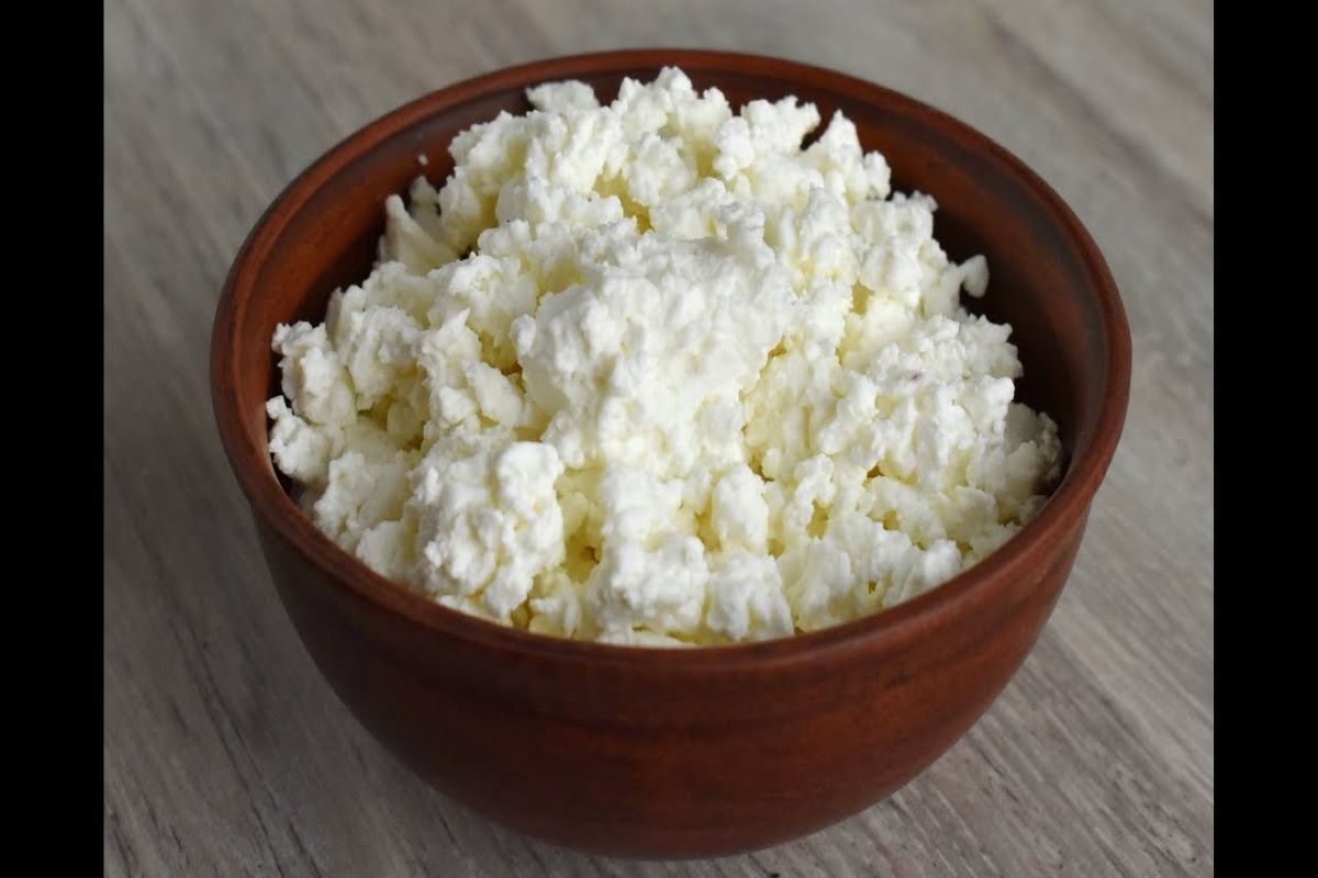 Chhena Benefits: हड्डियों को मजबूत बनाने से लेकर पाचन को बेहतर बनाने में मददगार होता है दूध का छेना, जानें अन्य फायदे