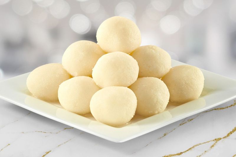 Rasgulla Benefits: रसगुल्ला खाने से शरीर को मिलती है एनर्जी, जानें इसके अन्य फायदे
