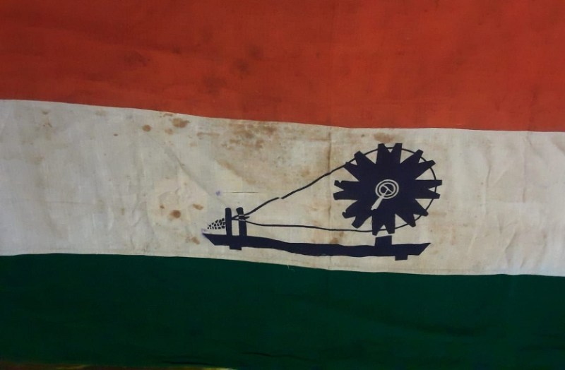 Independence day special: तिरंगा तो थामें ही, इसके मूल्य- स्वतंत्रता, समानता, भाईचारा को न भूलें