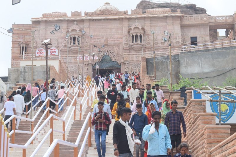 Lok Devta Baba Ramdev : जोधपुर में रामदेवरा जातरुओं की दस्तक.....देखे वीडियो