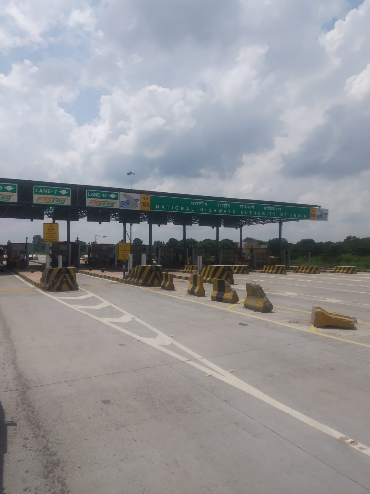 Delhi-Meerut Expressway : इस एक्सप्रेसवे पर हुए 950 दो पहिया वाहनों के चालान और 20 वाहन सीज