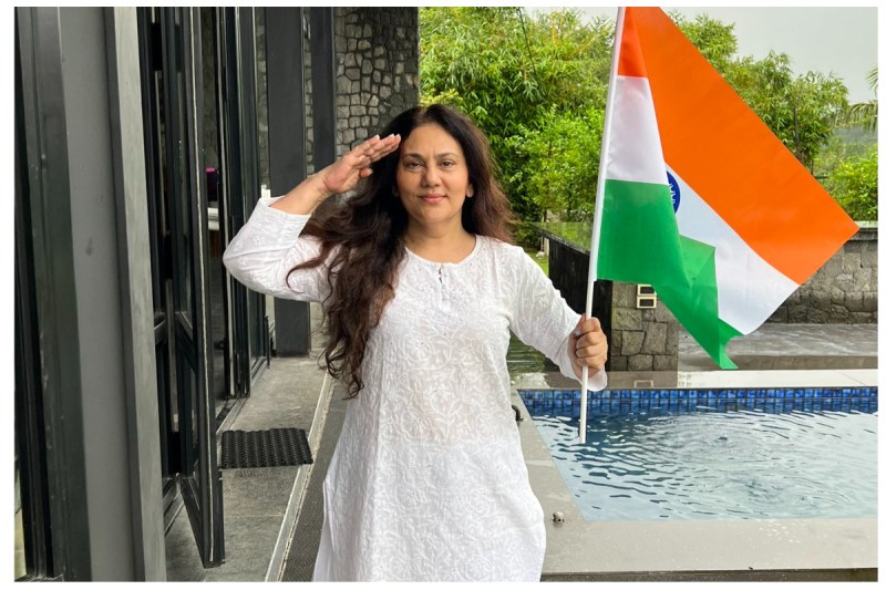 ramayan fame dipika chikhlia trolled for tagging pakistan pmo