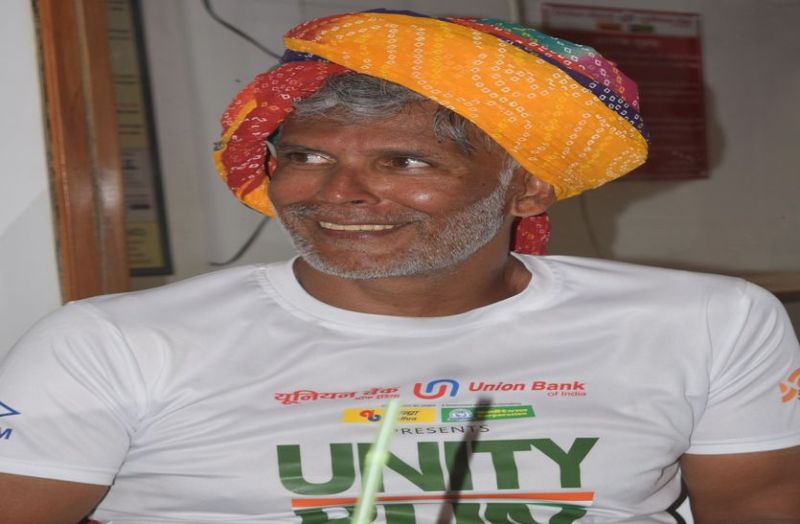 Film actor Milind Soman reached Dholpur with Run for Unity