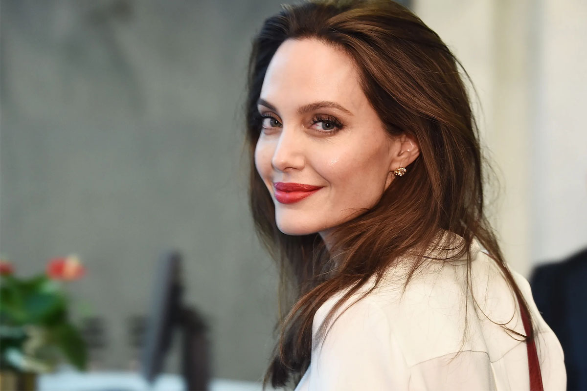 Angelina Jolie ने तालिबानियों द्वारा अफगानिस्तानी महिलाओं पर हो रहे अत्याचार को लेकर बात की