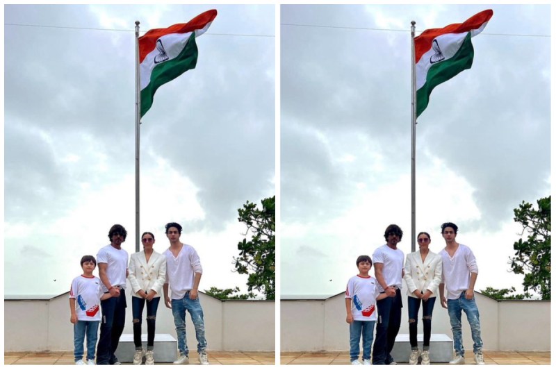 shahrukh khan hoisting tricolor