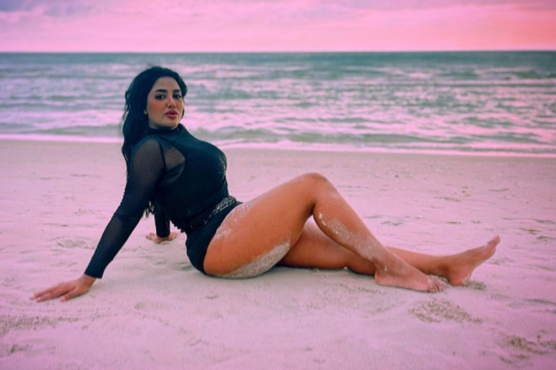 पाकिस्तानी एक्ट्रेस Mathira Mohammad ने बोल्ड फोटोशूट करवा कह दी ऐसी बात