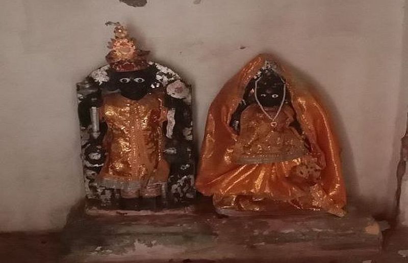 मेवाड़ में मीरा, तो गिरीपुर में गवरी के भजनों से रिझते है गोवर्धन गिरधारी