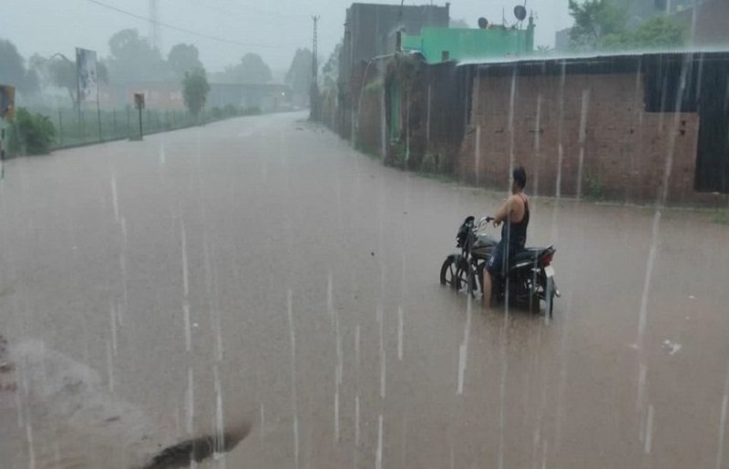 heavy_rain_in_rajasthan_today.jpg