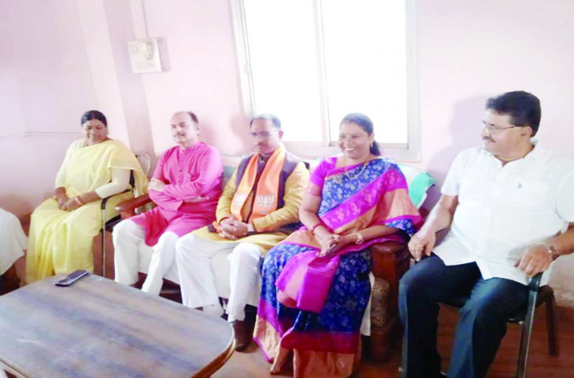Veteran BJP leaders gathered in Jashpur.