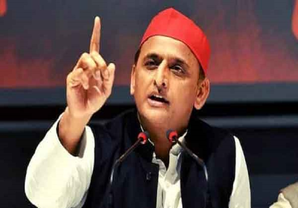 akhilesh_yadav_expressed_grief_over_banke_bihari_temple_accident.jpg