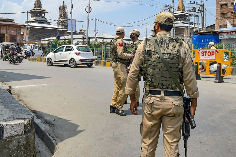 Bandipora police and Army arrested 1 recycled terrorist