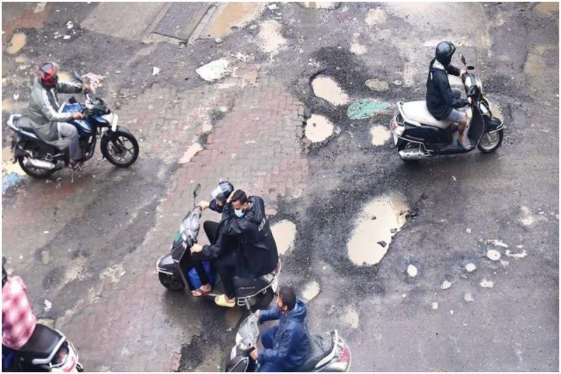 mumbai_road.jpg