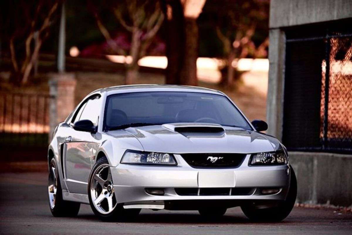 ford_mustang.jpg